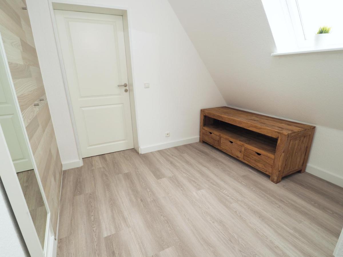 Apartmenthaus Jasmin ビューズム エクステリア 写真