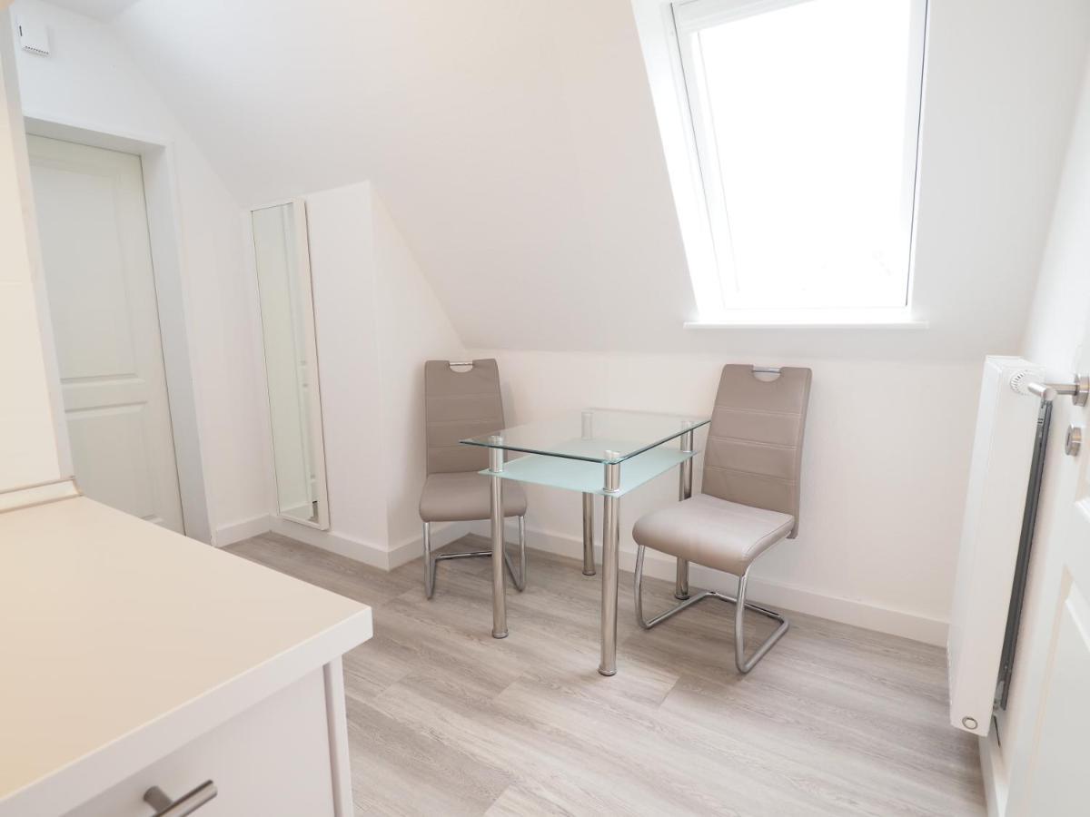 Apartmenthaus Jasmin ビューズム エクステリア 写真