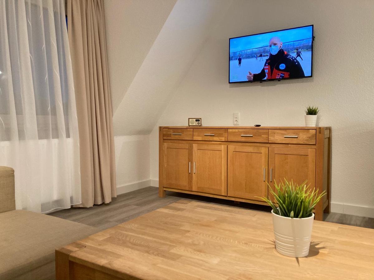 Apartmenthaus Jasmin ビューズム エクステリア 写真