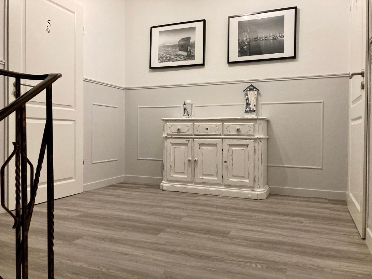 Apartmenthaus Jasmin ビューズム エクステリア 写真