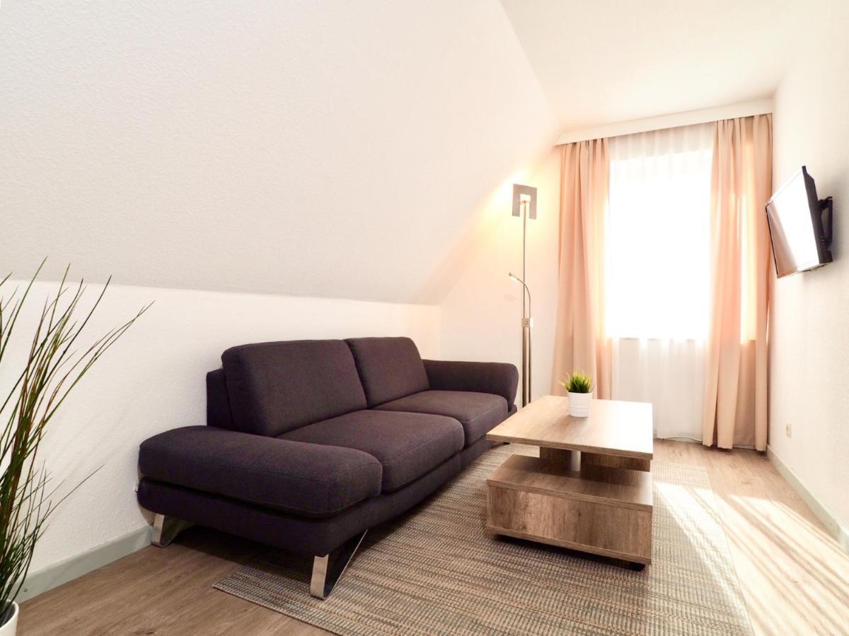 Apartmenthaus Jasmin ビューズム エクステリア 写真